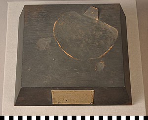 Thumbnail of Commemorative Display Stand for Vessel: Mexican Olympic Committee (1977.01.0083B)