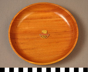 Thumbnail of Olympic Commemorative Bowl: Ceylon (1977.01.0256)