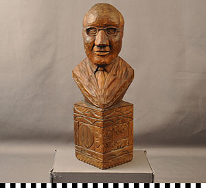 Thumbnail of Commemorative Bust of Avery Brundage (1977.01.0261)