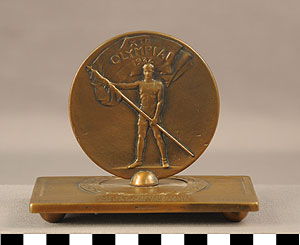 Thumbnail of Commemorative Paperweight: Avery Brundage President - American Olympic Committee (1977.01.0652)