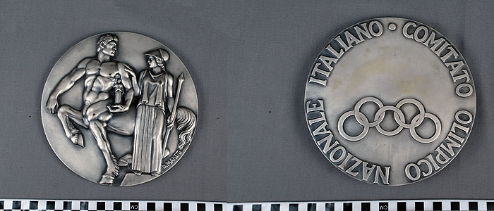 Thumbnail of Commemorative Olympic Medallion (1977.01.0721A)