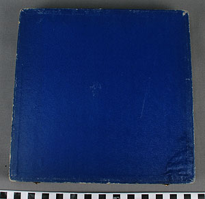 Thumbnail of Commemorative Olympic Medallion Case (1977.01.0721B)