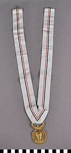 Thumbnail of Commemorative Medal: Club de Periodistas de Mexico (1977.01.0749)