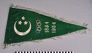 Thumbnail of Commemorative Olympics Pennant (1977.01.0802)