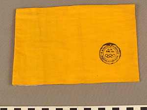 Thumbnail of Armband (1977.01.0812)