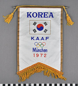 Thumbnail of Pennant for the XX Summer Olympics in Munich: South Korea (1977.01.0819)