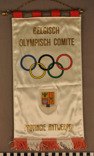Thumbnail of Pennant: Belgian Olympic Committee of Antwerpen Province (1977.01.0905)