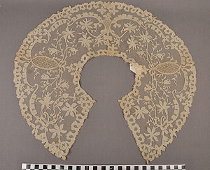 Thumbnail of Carrickmacross Collar (1998.06.0331)