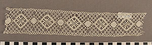 Thumbnail of Lace Trim Fragment (1998.06.0349B)