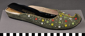 Thumbnail of Shoe (2010.04.0008B)