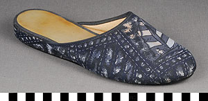 Thumbnail of Shoe (2010.04.0009B)