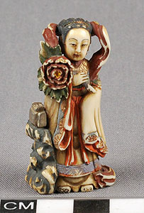 Thumbnail of Netsuke: A flower lady (2011.02.0031)
