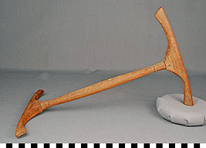 Thumbnail of Thread Winder (2011.05.0007)