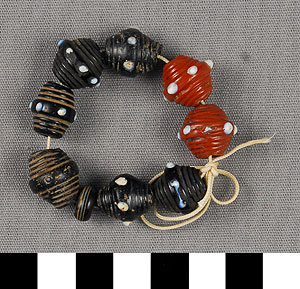 Thumbnail of String of Trade Beads (2012.03.0525)