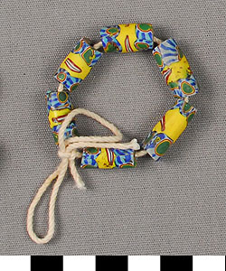 Thumbnail of String of Trade Beads (2012.03.0532D)