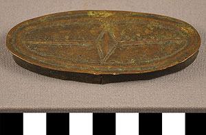 Thumbnail of Gold Dust Box Lid (2012.03.1376B)