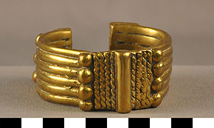 Thumbnail of Bracelet (2012.03.3032)