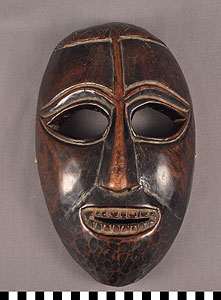 Thumbnail of Mask (2012.10.0033)