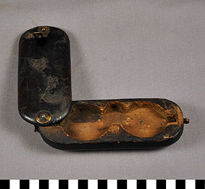 Thumbnail of Folding Glasses Case (2012.10.0202B)