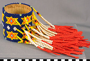 Thumbnail of Beaded Wrist Ornament (2013.04.0107B)