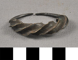 Thumbnail of Earring (2013.05.0912)