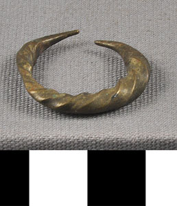 Thumbnail of Earring (2013.05.0925)
