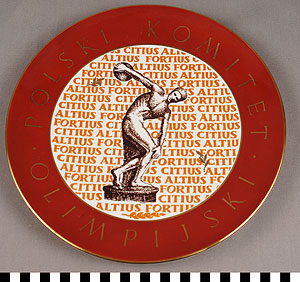 Thumbnail of Commemorative Olympic Plate: "Polski Komitet Olimpijski" (1977.01.0238)