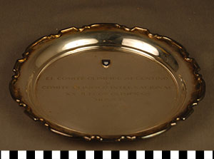 Thumbnail of Commemorative Olympic Tray: The Olympic Committee of Argentina, XXth Olympiad at Munich (1977.01.0381)