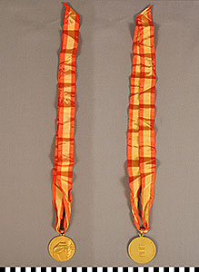 Thumbnail of Medal: Olympic Merit (1977.01.0395)