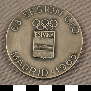 Thumbnail of Olympic Commemorative Medallion: "63 Sesion C.I.O. Madrid 1965" (1977.01.0742B)