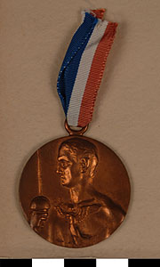 Thumbnail of Medal of Fencing Merit (1977.01.0794A)