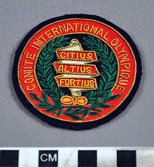 Thumbnail of Patch: Comité International Olympique, International Olympic Committee (1977.01.0910)