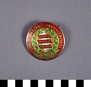 Thumbnail of Membership Pin: Comité International Olympique (1977.01.1431)