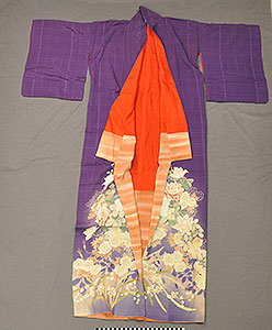 Thumbnail of Kimono (2013.04.0119A)
