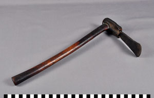 Thumbnail of Adze (2013.05.0036)