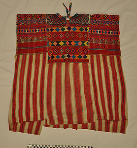 Thumbnail of Huipil (2013.05.0572)