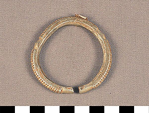 Thumbnail of Bracelet (2013.05.1015)