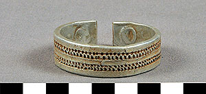Thumbnail of Bracelet (2013.05.1016)