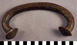 Thumbnail of Manilla Money (2013.05.1325)