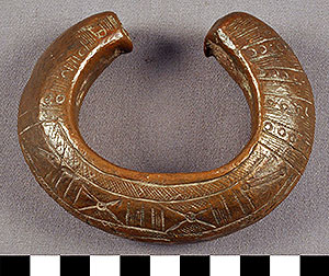 Thumbnail of Manilla Money (2013.05.1341)