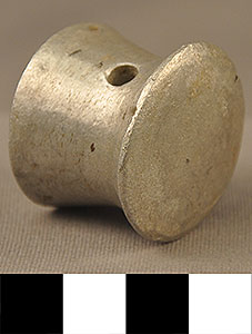 Thumbnail of Labret, Man’s Lip Plug (2013.05.1404)