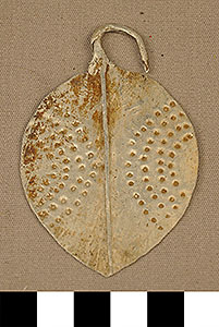 Thumbnail of Earring (2013.05.1412A)