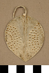 Thumbnail of Earring (2013.05.1412B)