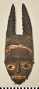 Thumbnail of Mask (2013.05.1906)