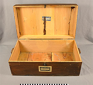 Thumbnail of Harmonium, Hand Organ Case (2013.07.0001C)