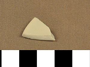 Thumbnail of Dish Fragment (1977.01.1867D)