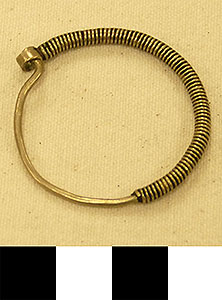 Thumbnail of Earring (2013.05.1435A)