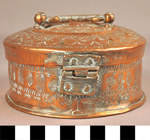Thumbnail of Paan Set, Container (2014.01.0058A)