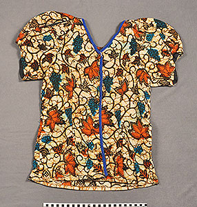 Thumbnail of Woman’s Blouse (2014.03.0261A)