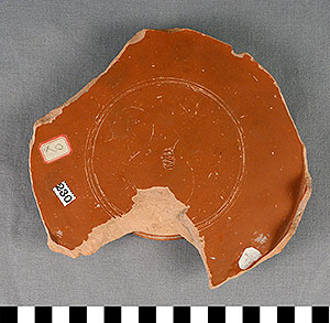 Thumbnail of Arretine Ware Plate Base Sherd (1915.03.0133A)